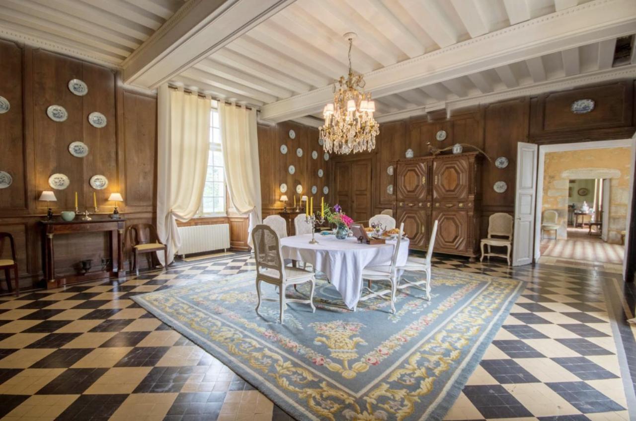 Chateau De Cadouzan Saint-Dolay Buitenkant foto