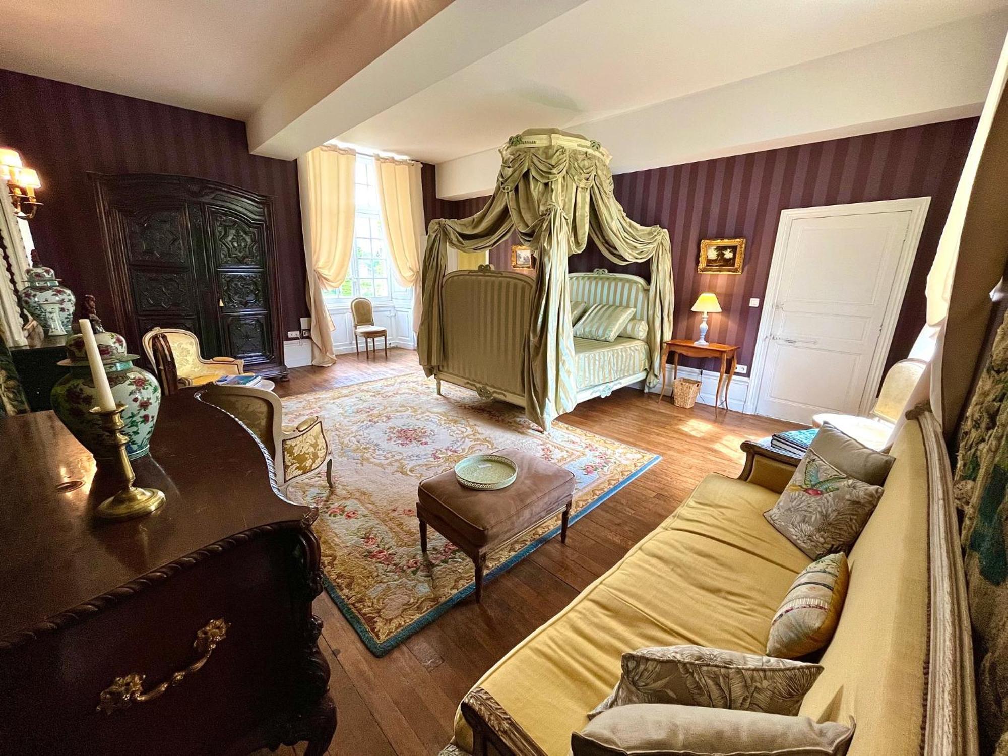 Chateau De Cadouzan Saint-Dolay Buitenkant foto